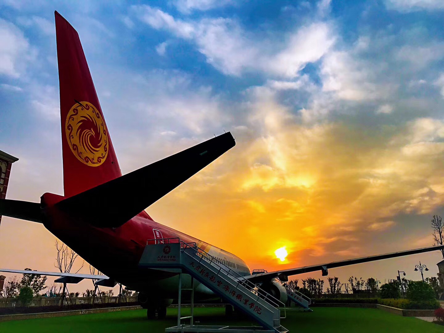 1555312140176774.jpg 3e94f45a21c0469d3ab573f3a7047f9.jpg