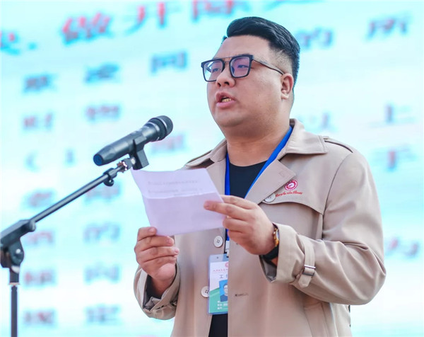 1572501744440903.jpg 640.webp (5).jpg