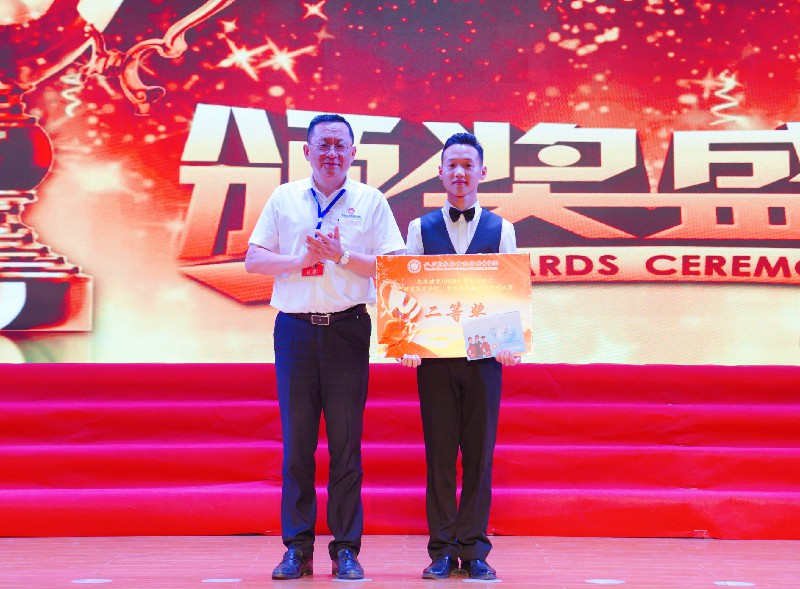 1621412188102170.jpg XCT02455_mh1621331455837~1.jpg