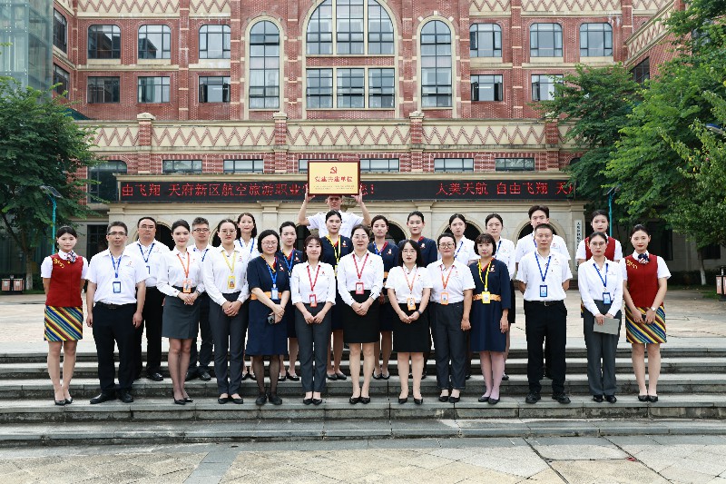 1760520972181465.jpg IL3A3025.jpg